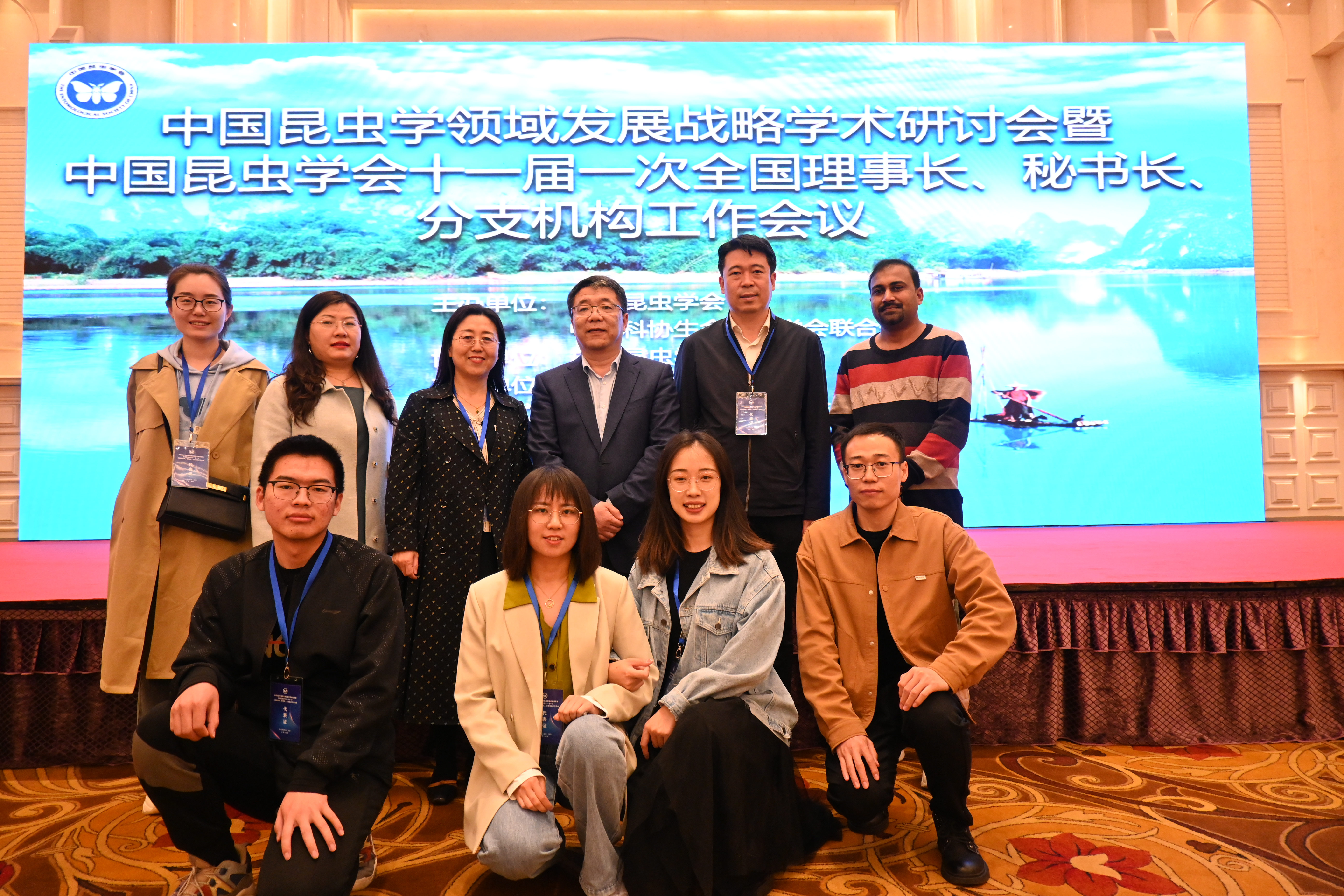 d484e603d00147a6bfcac5ab101aa983.jpg